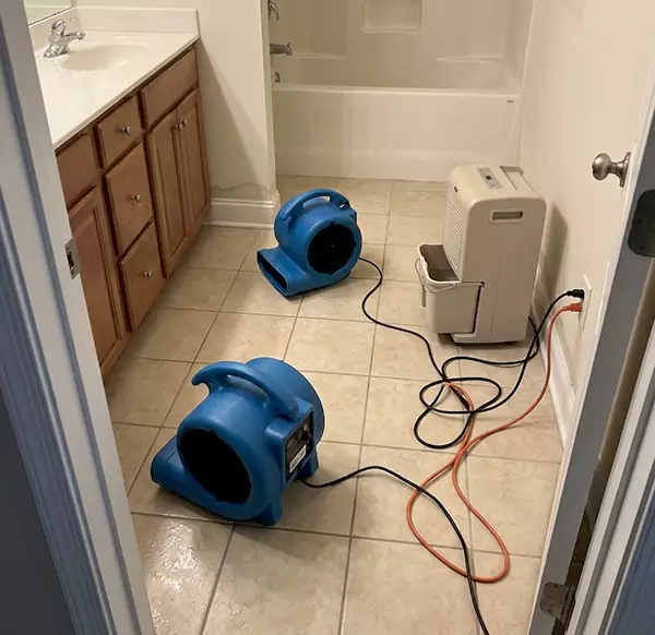 Why Homeowners & Businesses Choose Pembroke Pines Water Damage Pro for Flooded Bathroom Services in Pembroke Pines, FL?
